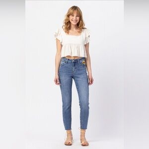 Judy Blue Sunflower Embroidered Girlfriend Relaxed Jeans Sz 9/29